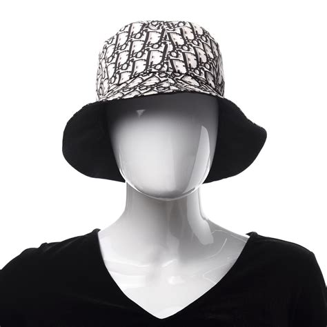 black dior hat